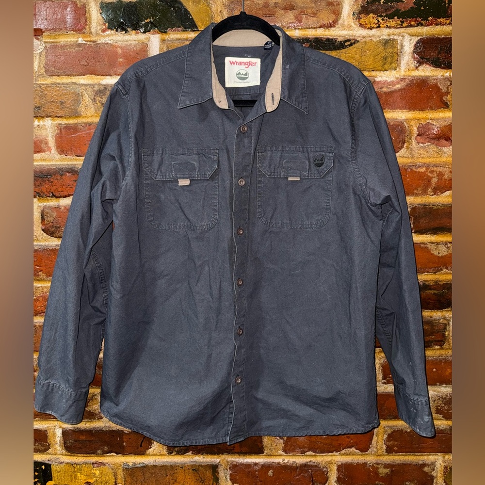 WRANGLER Gray Button-Up Shirt, Size Medium